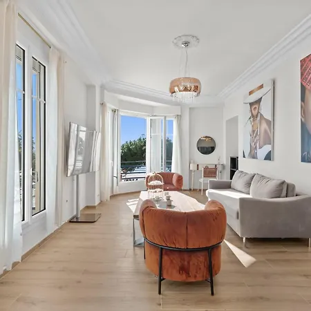 Ref 2046 - Croisette - Entièrement Rénové Vue à Loue