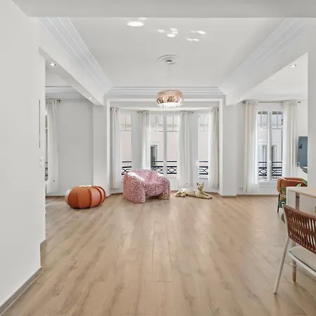 Rerf 2046 - Croisette - Fully Renovated With Sea View For 戛纳